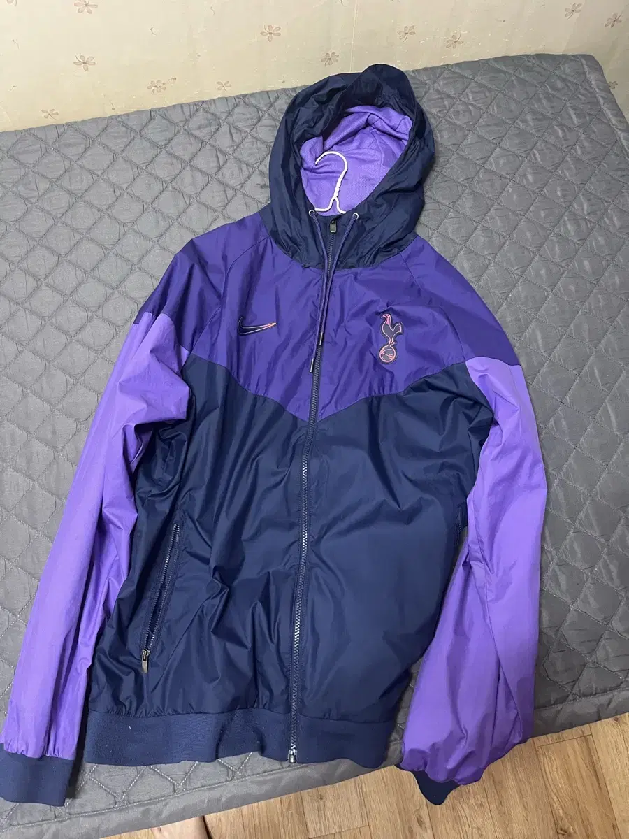 Nike トッテナム・ホットスパー ウィンドブレーカー NIKE 23/24 トッテナム・ホットスパーFC オフィシャルグッズ